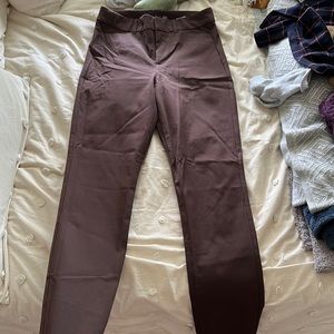 Never worn brown Old Navy pixie skinny ankle pants.